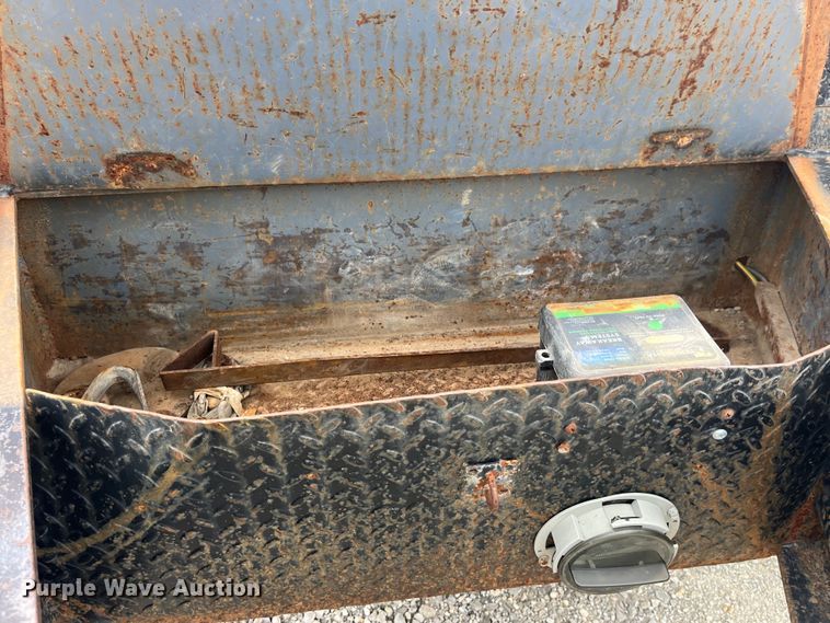 image for item EK8778 2004 Shop built equipment trailer