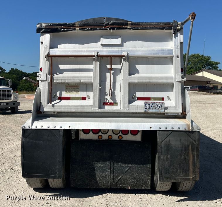 image for item EK8783 1995 Travis 37.6FT TRAVIS P L end dump trailer