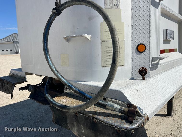 image for item EK8783 1995 Travis 37.6FT TRAVIS P L end dump trailer