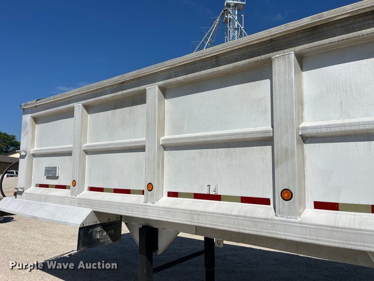 image for item EK8783 1995 Travis 37.6FT TRAVIS P L end dump trailer