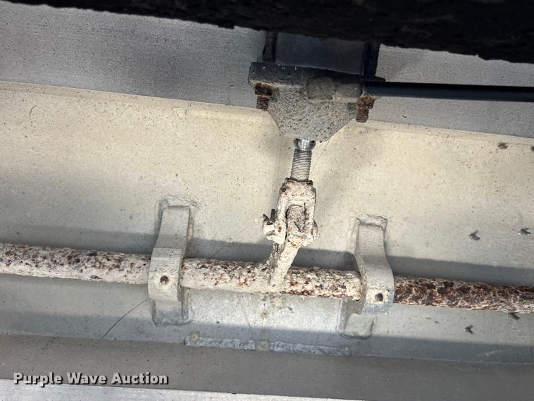 image for item EK8783 1995 Travis 37.6FT TRAVIS P L end dump trailer