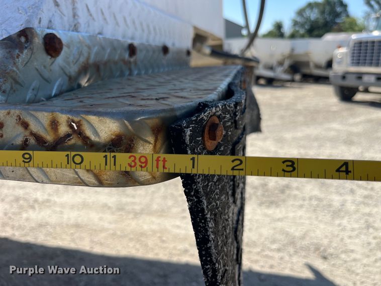 image for item EK8783 1995 Travis 37.6FT TRAVIS P L end dump trailer