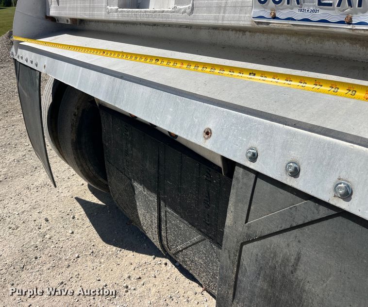 image for item EK8783 1995 Travis 37.6FT TRAVIS P L end dump trailer