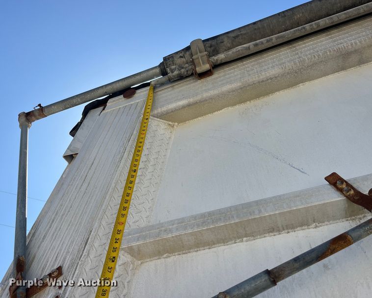 image for item EK8783 1995 Travis 37.6FT TRAVIS P L end dump trailer