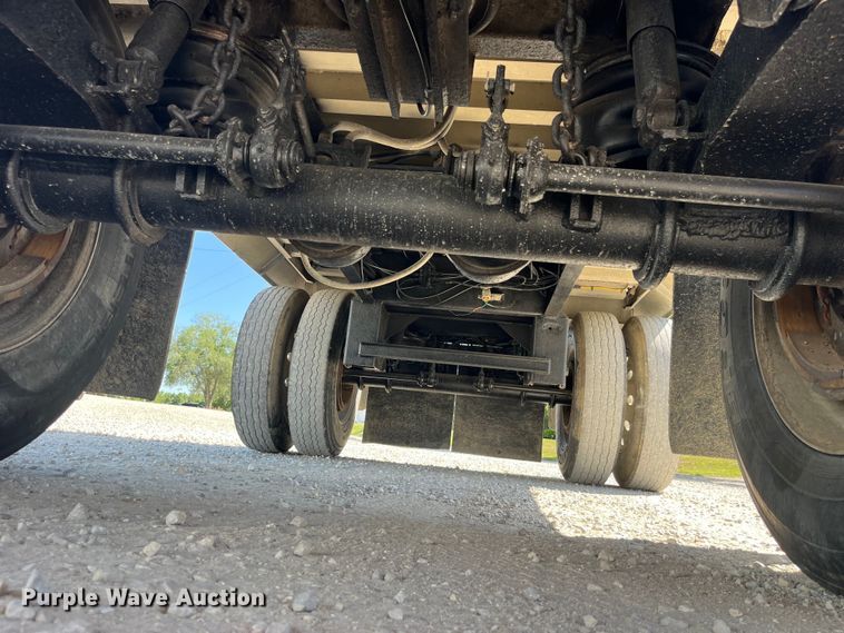 image for item EK8783 1995 Travis 37.6FT TRAVIS P L end dump trailer