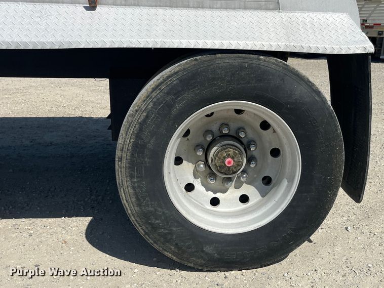 image for item EK8783 1995 Travis 37.6FT TRAVIS P L end dump trailer