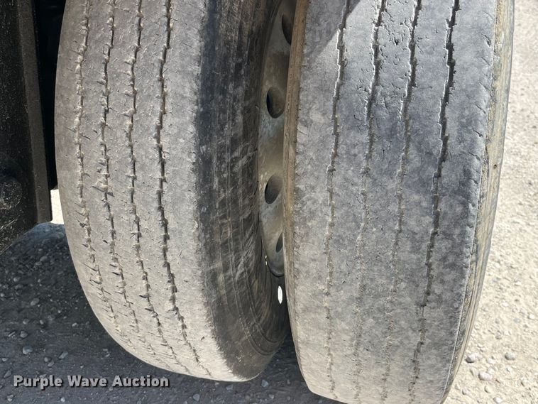 image for item EK8783 1995 Travis 37.6FT TRAVIS P L end dump trailer