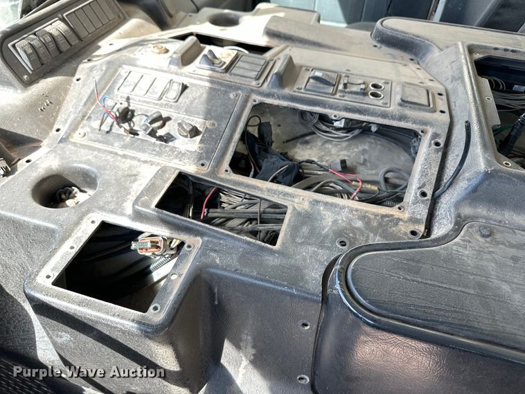 image for item IB9404 2012 AutoCar  Xpeditor refuse truck