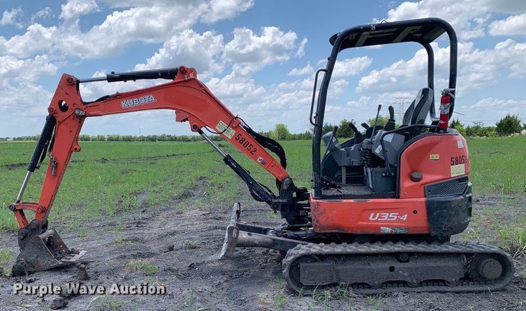 image for item JT9805 2017 Kubota U35-4 mini excavator