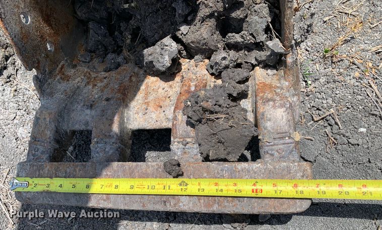 image for item JT9805 2017 Kubota U35-4 mini excavator