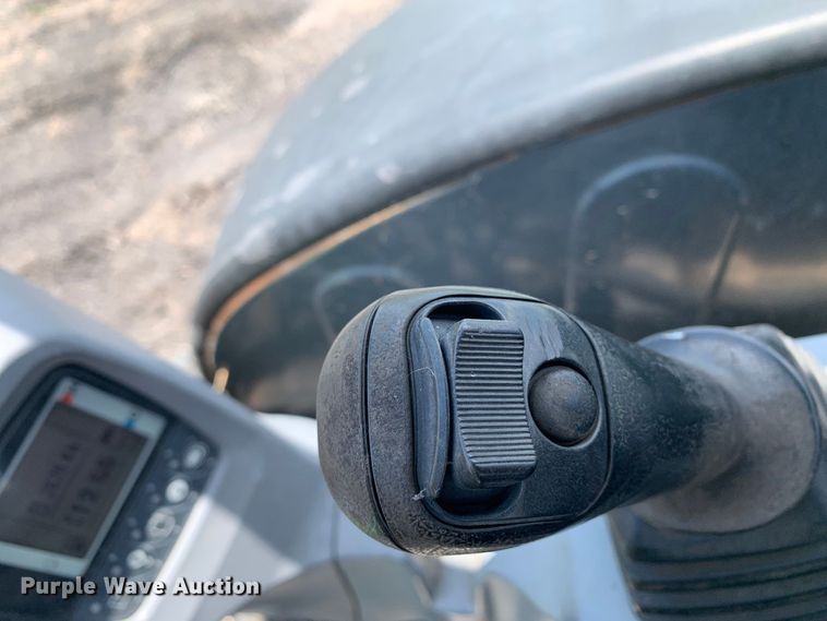 image for item JT9805 2017 Kubota U35-4 mini excavator