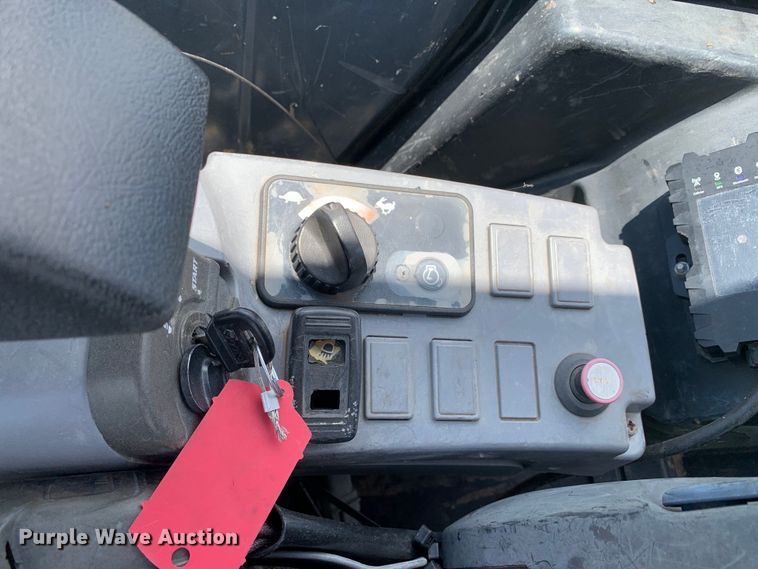 image for item JT9805 2017 Kubota U35-4 mini excavator