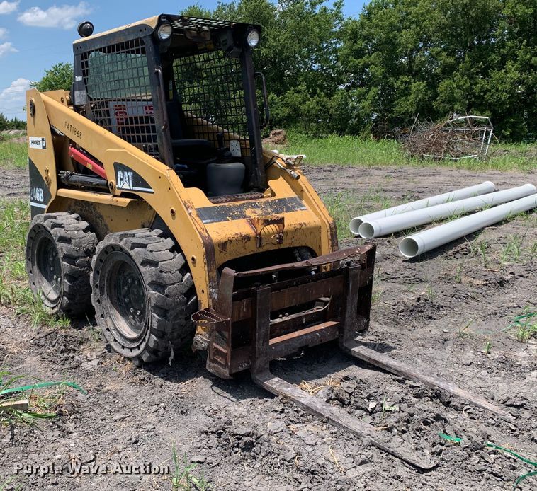 image for item JT9806 2005 Caterpillar 246B skid steer loader
