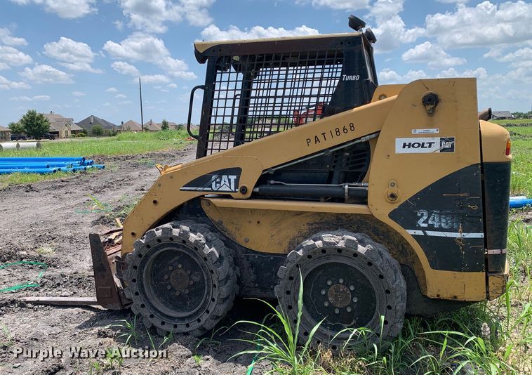 image for item JT9806 2005 Caterpillar 246B skid steer loader