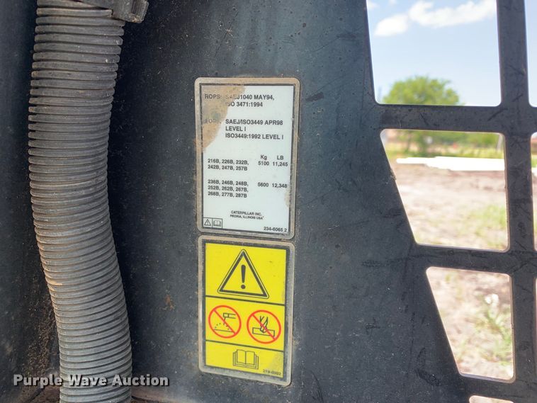 image for item JT9806 2005 Caterpillar 246B skid steer loader