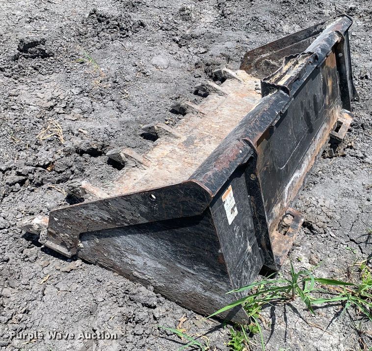 image for item JT9806 2005 Caterpillar 246B skid steer loader