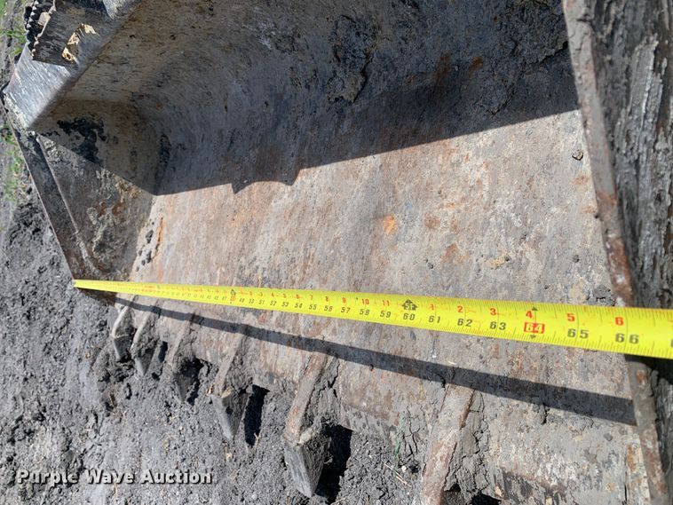 image for item JT9806 2005 Caterpillar 246B skid steer loader