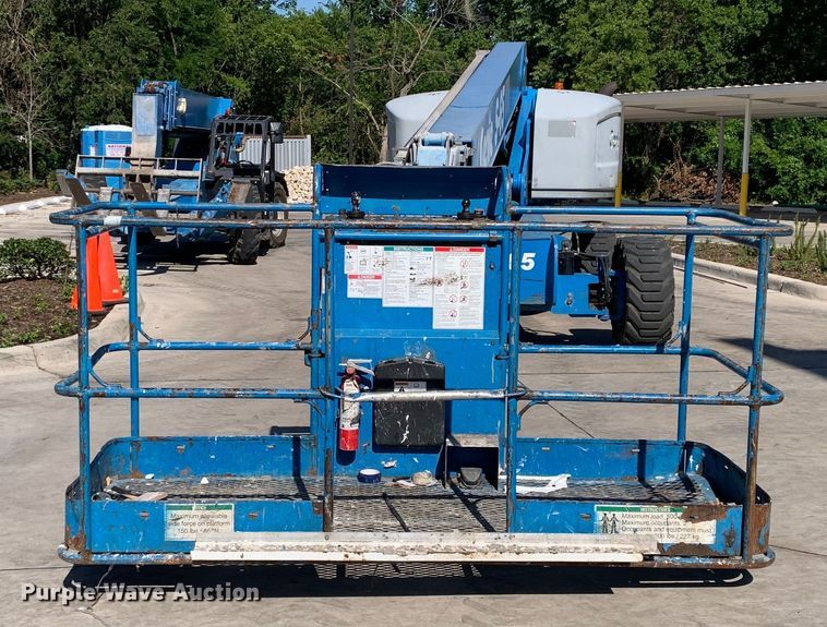 image for item JT9809 2014 Genie S-65 boom lift