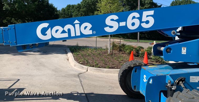 image for item JT9809 2014 Genie S-65 boom lift