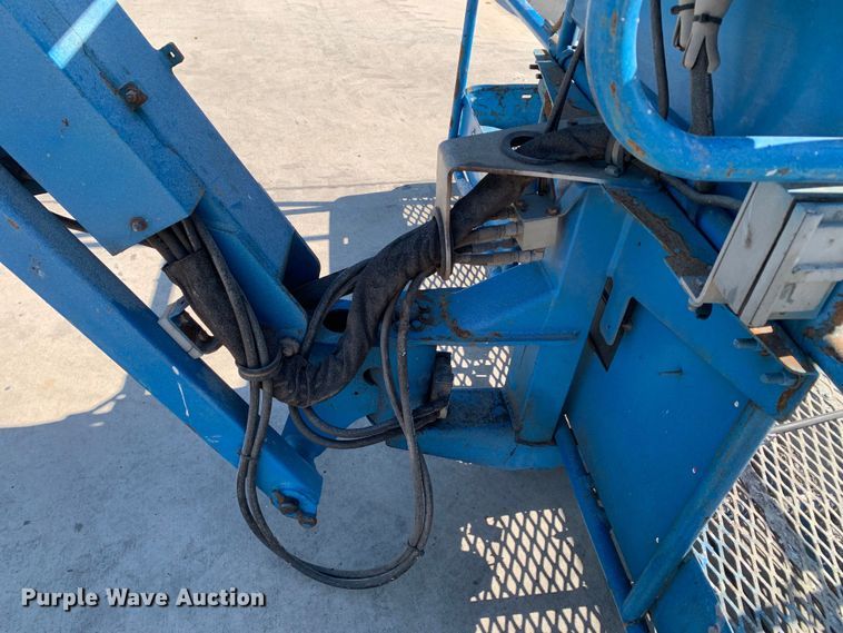 image for item JT9809 2014 Genie S-65 boom lift