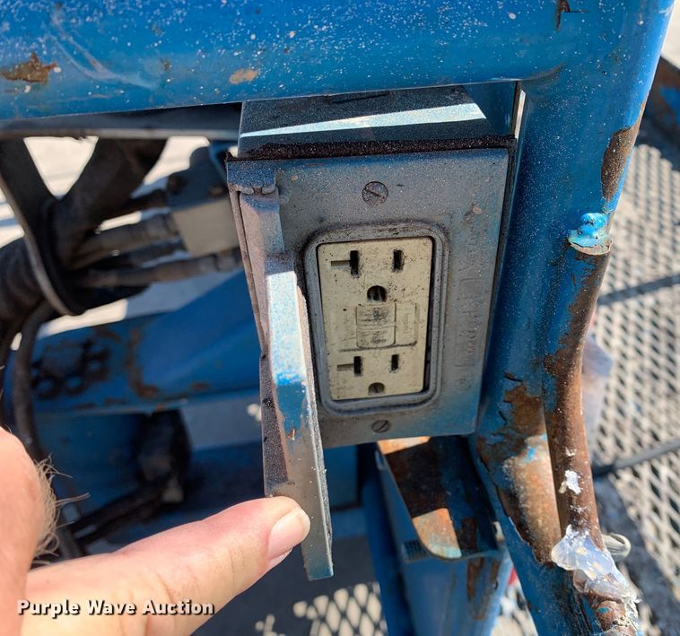 image for item JT9809 2014 Genie S-65 boom lift