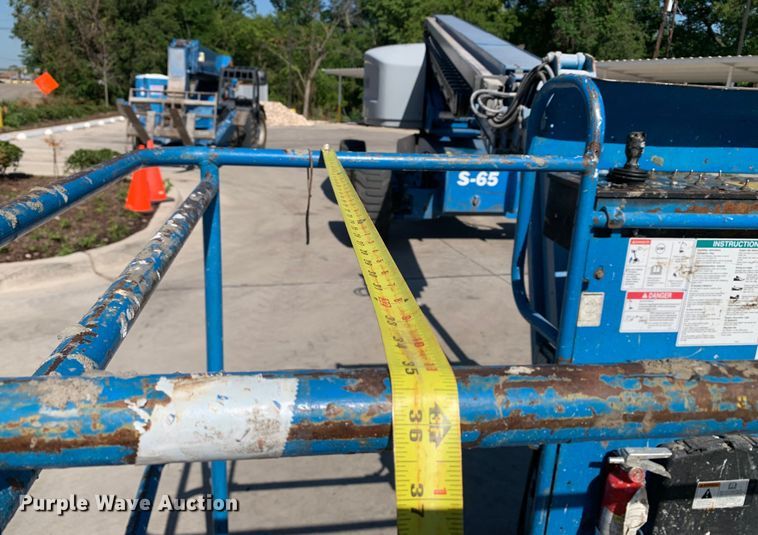 image for item JT9809 2014 Genie S-65 boom lift