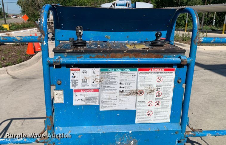 image for item JT9809 2014 Genie S-65 boom lift