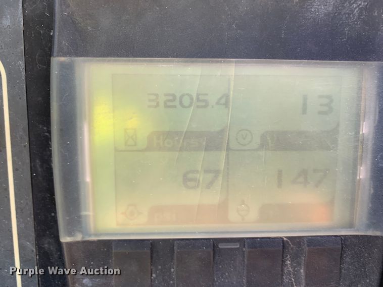 image for item JT9809 2014 Genie S-65 boom lift