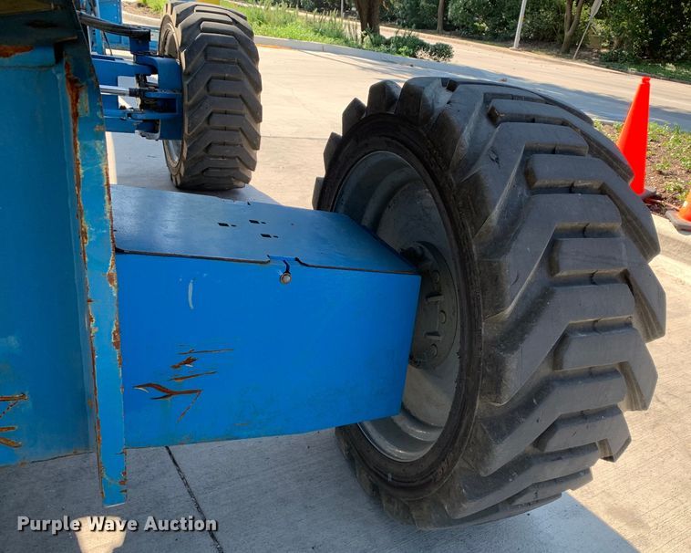 image for item JT9809 2014 Genie S-65 boom lift