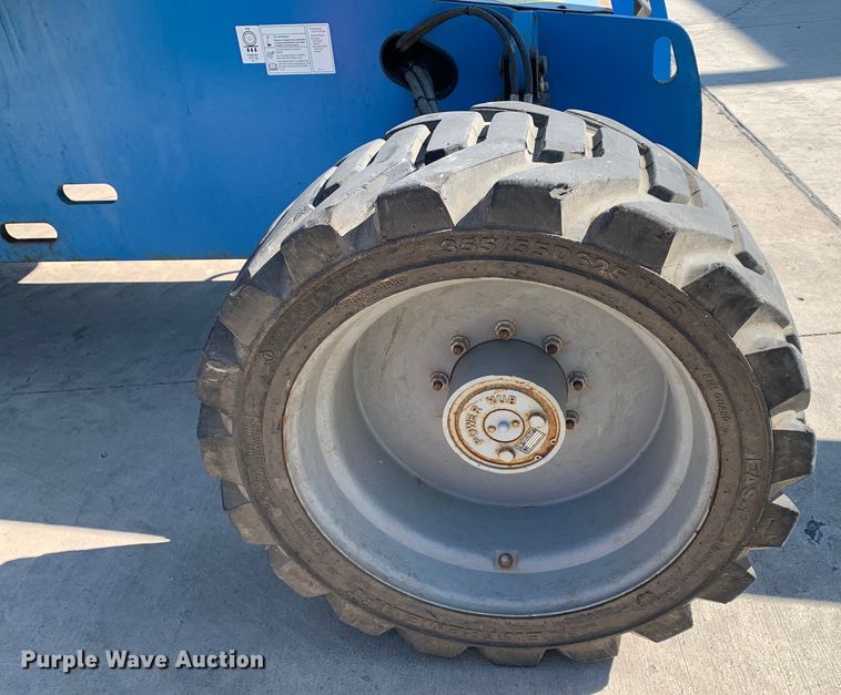 image for item JT9809 2014 Genie S-65 boom lift