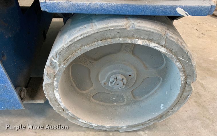 image for item JT9811 Genie GS-2632 scissor lift