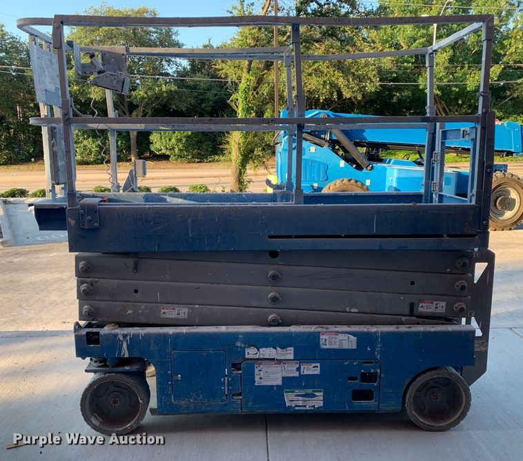 image for item JT9813 Genie GS-2632 scissor lift