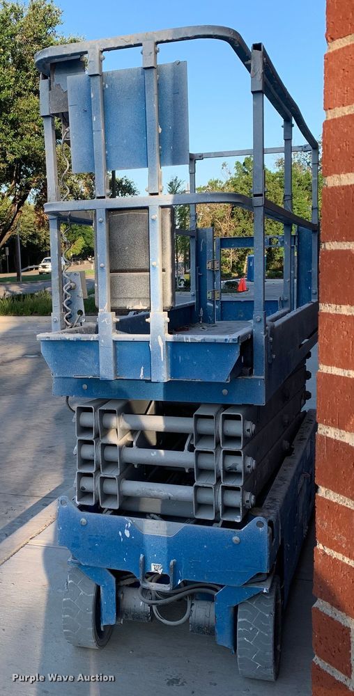 image for item JT9813 Genie GS-2632 scissor lift
