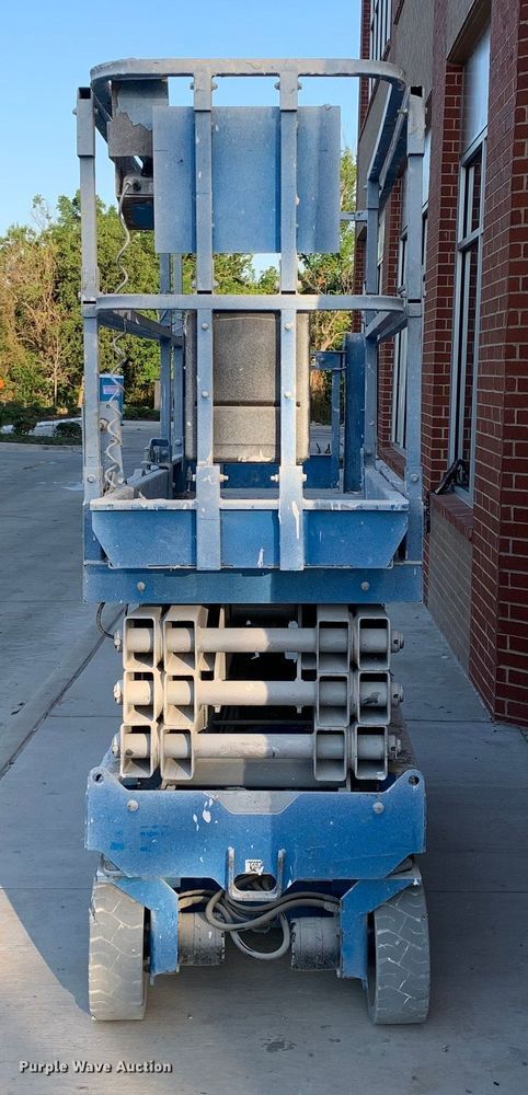 image for item JT9813 Genie GS-2632 scissor lift