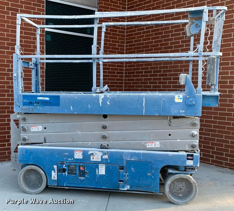 image for item JT9813 Genie GS-2632 scissor lift