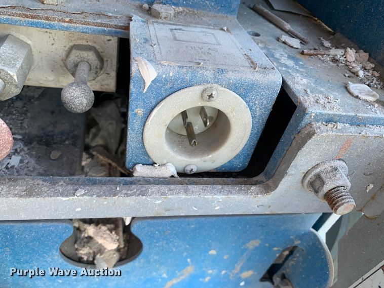 image for item JT9813 Genie GS-2632 scissor lift