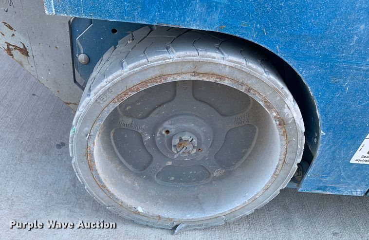 image for item JT9813 Genie GS-2632 scissor lift