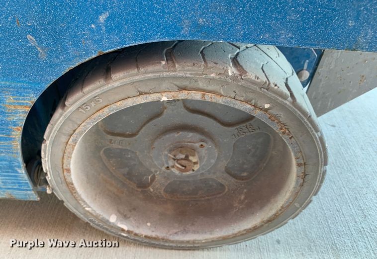 image for item JT9813 Genie GS-2632 scissor lift