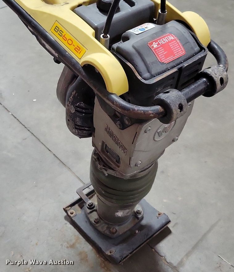 image for item KA9907 2017 Wacker Neuson BS60-2i plate compactor