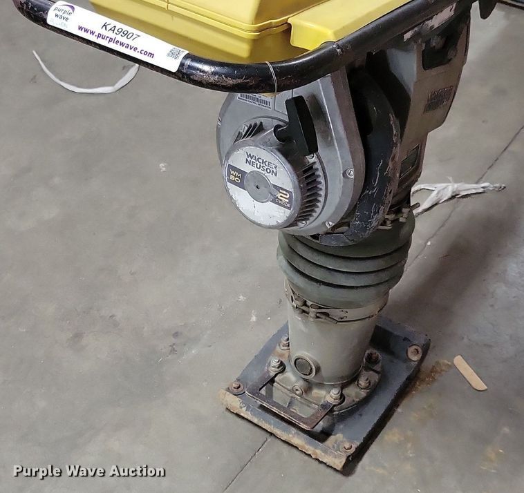 image for item KA9907 2017 Wacker Neuson BS60-2i plate compactor