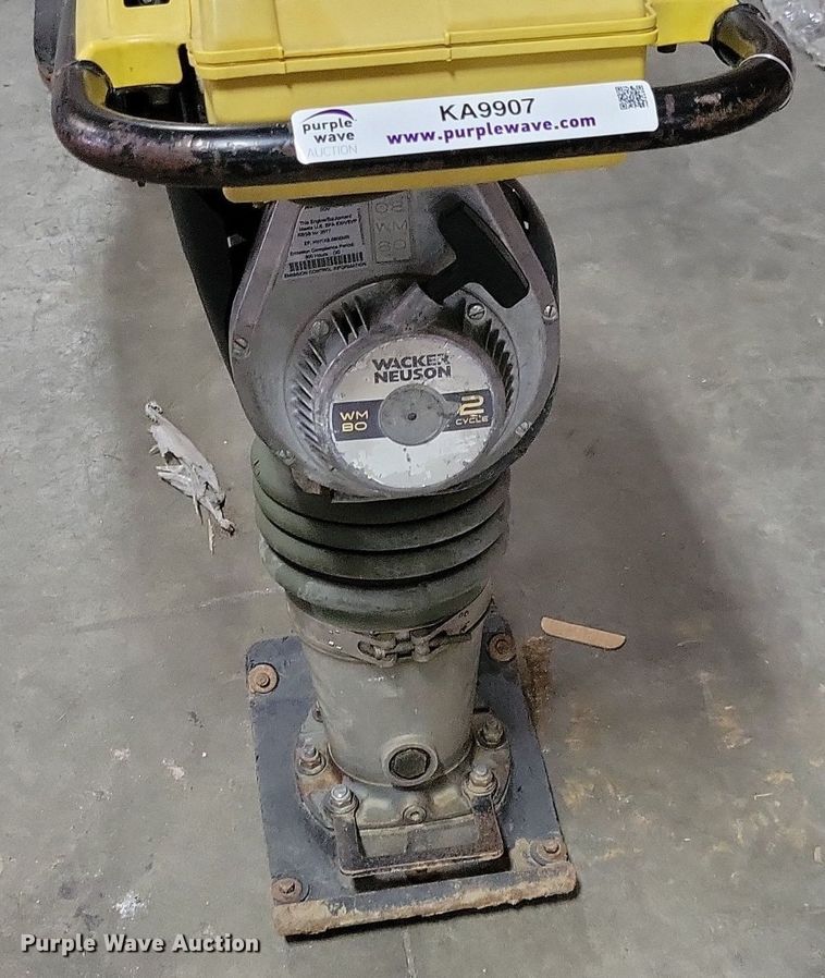 image for item KA9907 2017 Wacker Neuson BS60-2i plate compactor