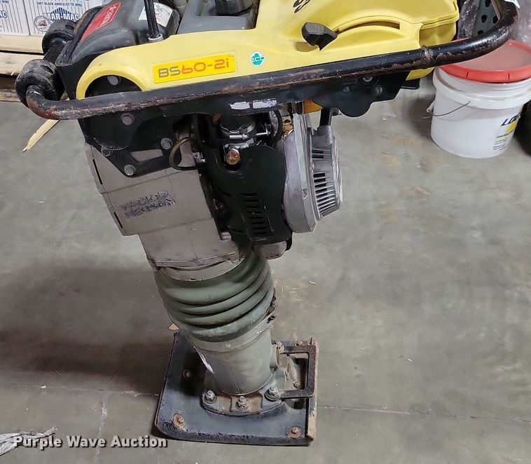 image for item KA9907 2017 Wacker Neuson BS60-2i plate compactor