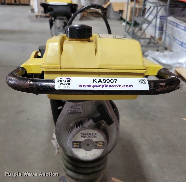 image for item KA9907 2017 Wacker Neuson BS60-2i plate compactor