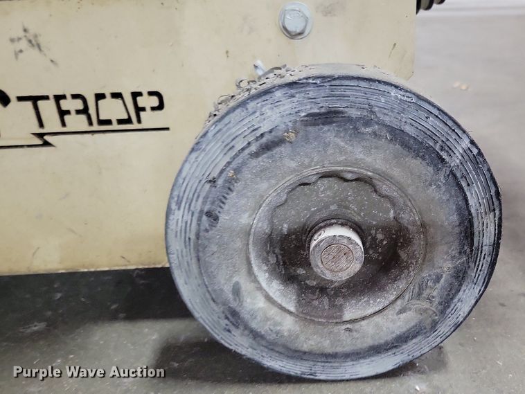 image for item KA9912 EDCO Magna Trap floor grinder