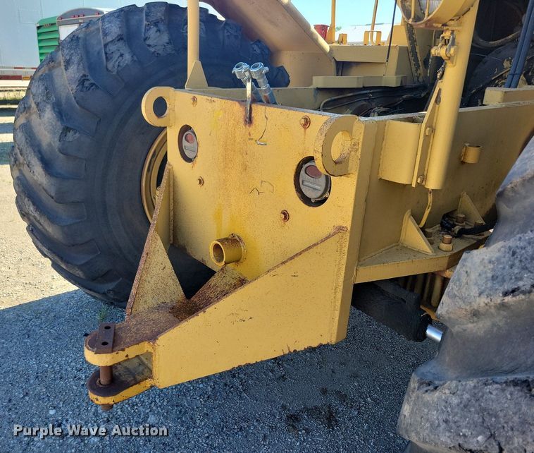 image for item KA9929 MRS scraper tractor