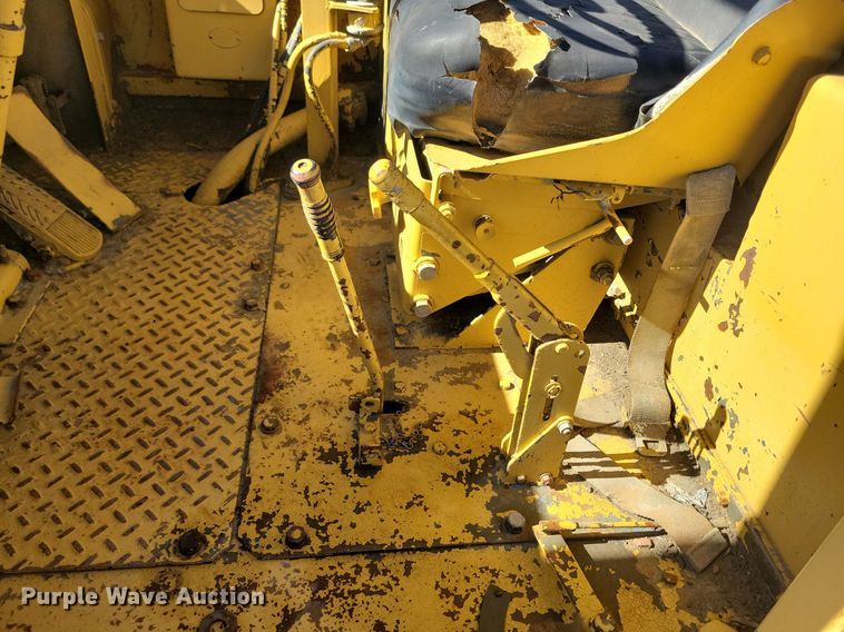 image for item KA9929 MRS scraper tractor