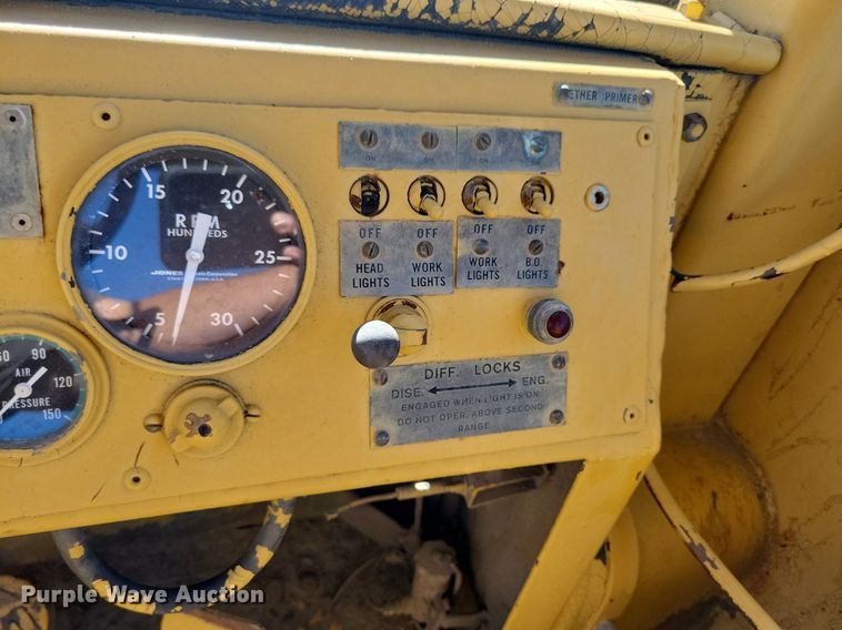 image for item KA9929 MRS scraper tractor