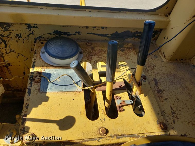 image for item KA9929 MRS scraper tractor