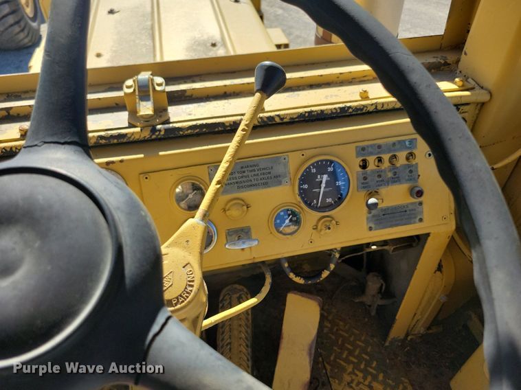 image for item KA9929 MRS scraper tractor