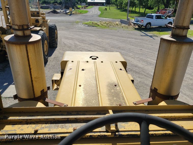 image for item KA9929 MRS scraper tractor